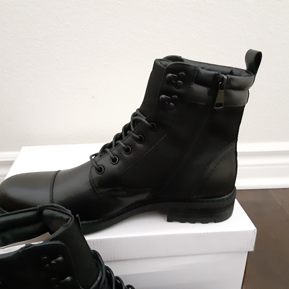 Steve Madden - Picture 4 of 7